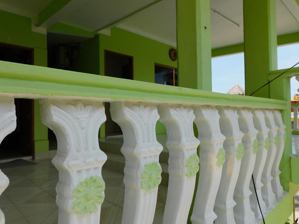 Casa de Huéspedes Yoli By Rotamundos Playa Chachalacas Exterior foto